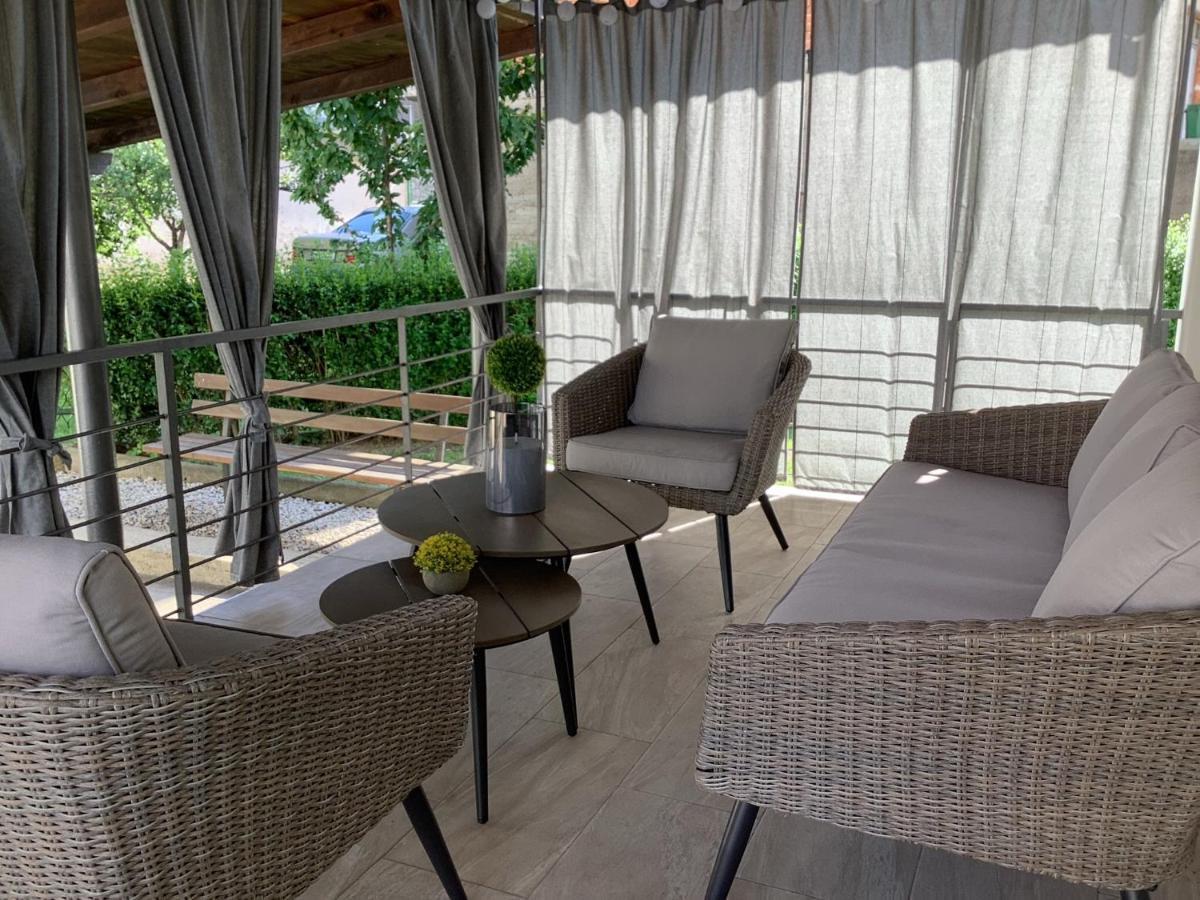 Apartman Sonas 2 With Free Private Parking Károlyváros Kültér fotó